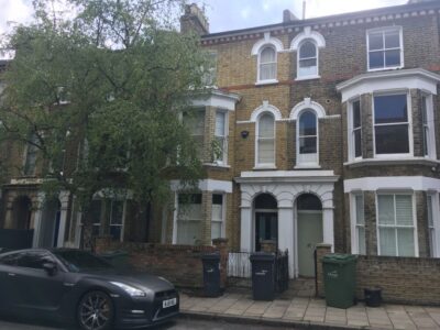 London: David Bowie Walking Tour - Tube to Soho: the teenage Bowie years, step by step