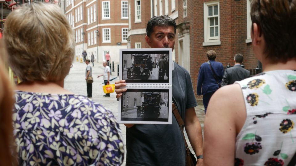 London: Downton Abbey Guided Walking Tour - Lady Rose, Jack Ross, and the date that changes the tone