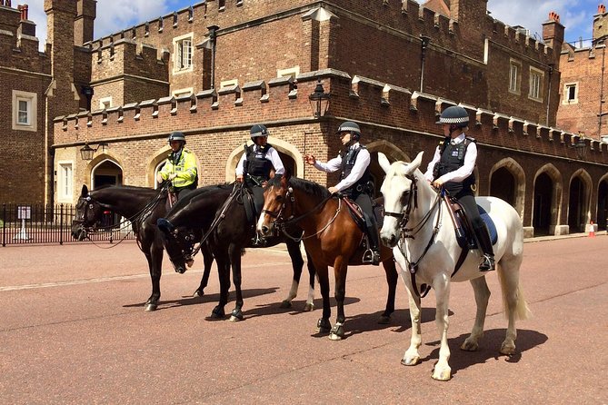 London Dungeon Entry & Westminster Walking 3 Hour Tour - Horse Guards Parade at Whitehall: Photo Ops by St. James Park