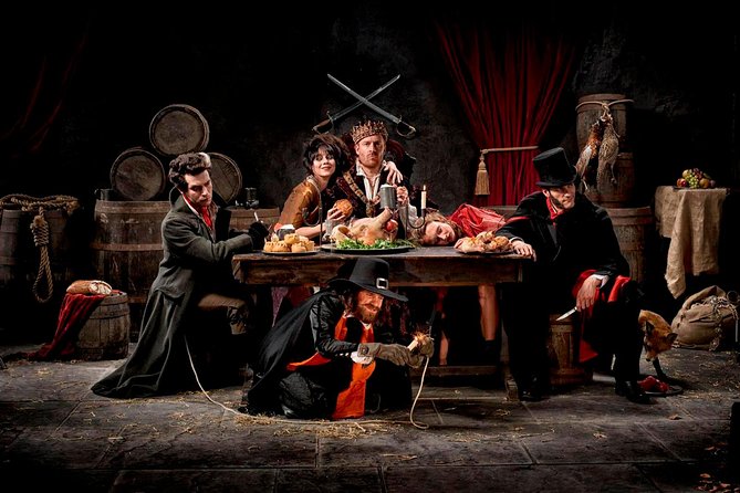 London Dungeon Entry & Westminster Walking 3 Hour Tour - Buckingham Palace and the Royal Mall: Where the Stories Take Over