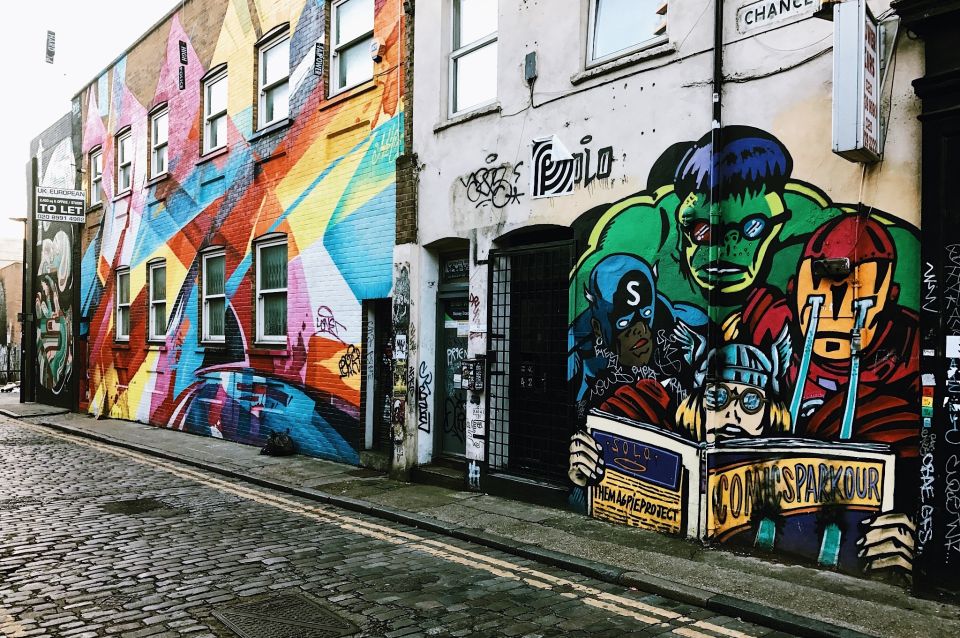 London East End - Guided Walking Tour 12 guests 2,5h - Finishing on High Street: your last art-and-street-culture loop