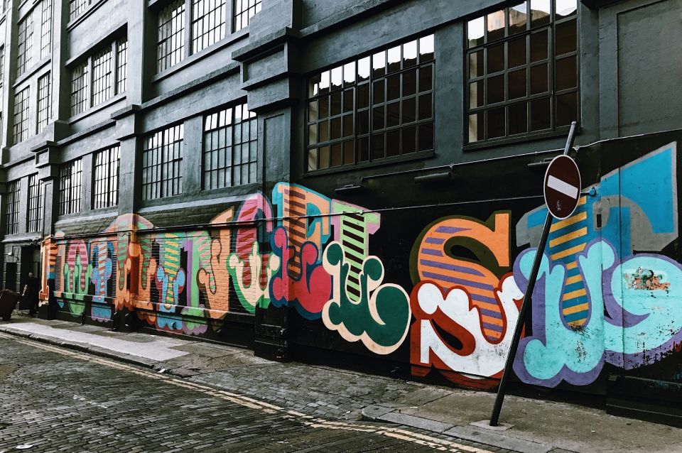 London East End - Guided Walking Tour 12 guests 2,5h - The Truman Brewery: street art plus a modern creative edge