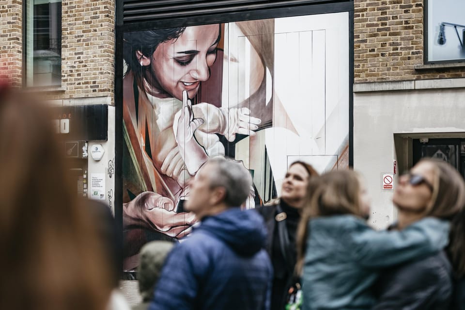London: East End Street Art Tour and Spray Painting Workshop - Finding the meeting point under the White Goat Statue