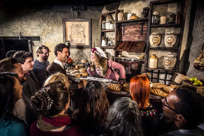 London: Entry Ticket to London Dungeon - Whitechapel Streets: Where Jack the Ripper Could Be Nearby