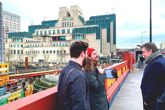 London Espionage, James Bond and Spies Walking Tour - Bond Without the Flash: The tour vibe and value