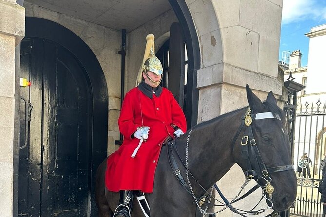 London Essential 2 hour introductory Walking Tour With a Londoner - Green Park: The Big-Park Start That Sets the Tone