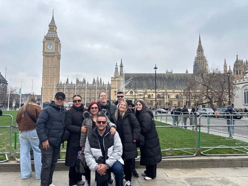 London: Essential Tour and Changing of the Guard, in Spanish - Price and value: why $16.16 can make sense