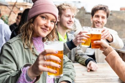 London Food & Drinks Private Tour - British Taverns & Pubs - Brick Lane’s vintage streets and the “curious mosque” moment