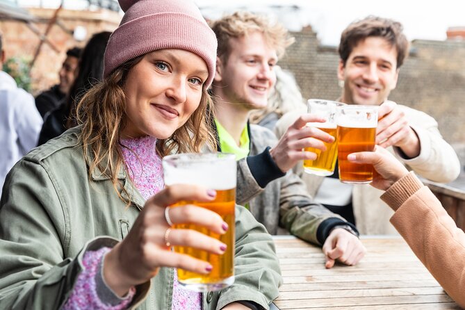 London Food & Drinks Private Tour - British Taverns & Pubs - Brick Lane’s vintage streets and the “curious mosque” moment