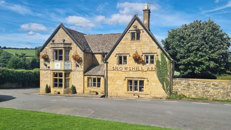London: Full Day Cotswolds Tour with Shakespeare's Stratford - Stow-on-the-Wold: church doorway drama and antique time
