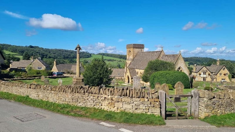 London: Full Day Cotswolds Tour with Shakespeare's Stratford - The morning surprise: a secret Cotswolds gateway town