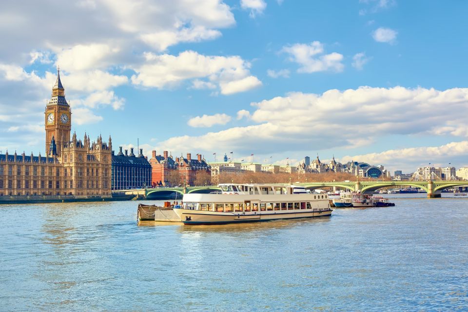 London: Full-Day London Bus Tour - St. Paul’s Cathedral entry and the Sunday exception you should know