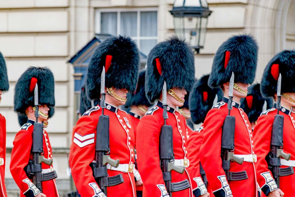 London: Full-Day Sightseeing Bus Tour with River Cruise - Greenwich walking tour: a brief change of pace