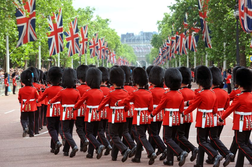 London Full-Day Tour by Black Cab - Key Things You’ll Notice on This Tour