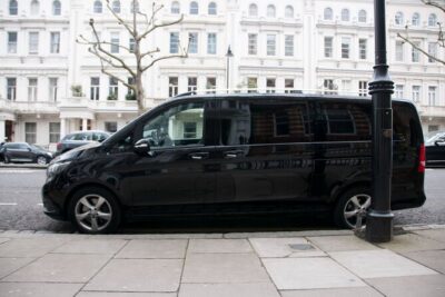 London Gatwick (LGW) Airport Departure Private Transfer - Hotel to Airport - Timing and traffic: plan for a flexible 2 hours