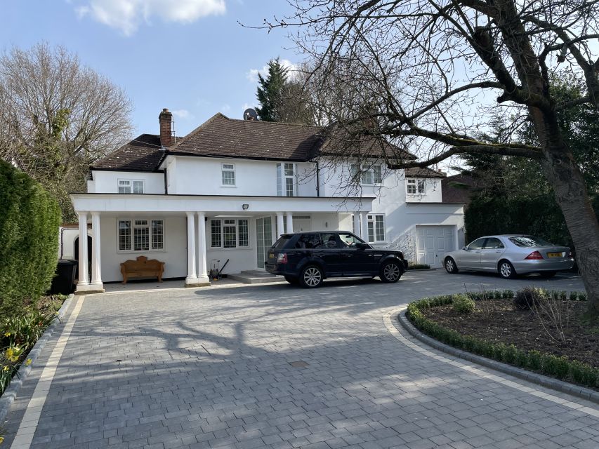 London: George Michael Tour by Black Taxi - Starting at Kingsbury Station Without the Stress