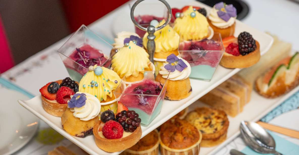 London: Gin and Afternoon Tea Bus Tour with Audio Guide - A 90-minute gin-and-tea plan that makes London feel easy