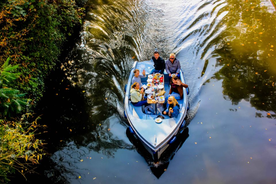 London: GoBoat Rental for Regent's Canal & Paddington Basin - How your 1–3 hours actually feel on the water