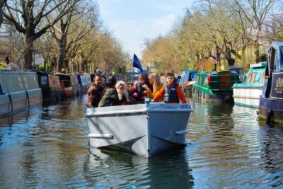 London: GoBoat Rental for Regent's Canal & Paddington Basin - Getting set up: the tutorial that makes you a capable captain