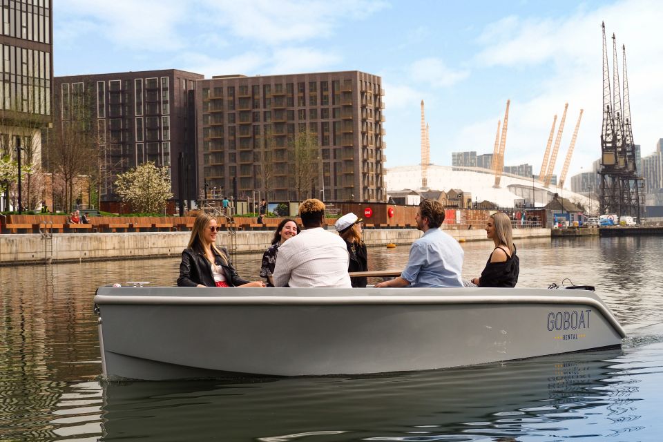 London: GoBoat Rental in Canary Wharf with London Docklands - Quick Takeaways