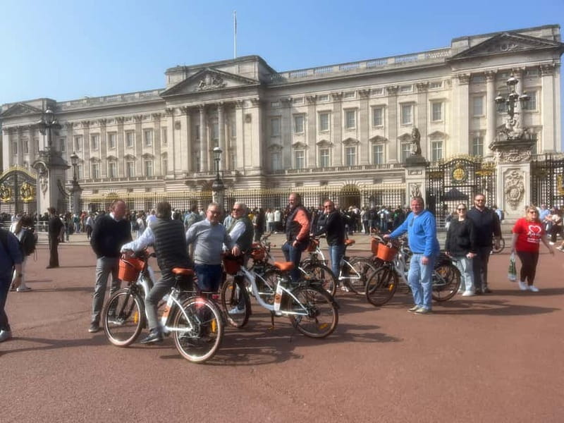 London: Guided E-bike Tour - Southbank Thames views at Westminster Bridge and Gabriel’s Wharf