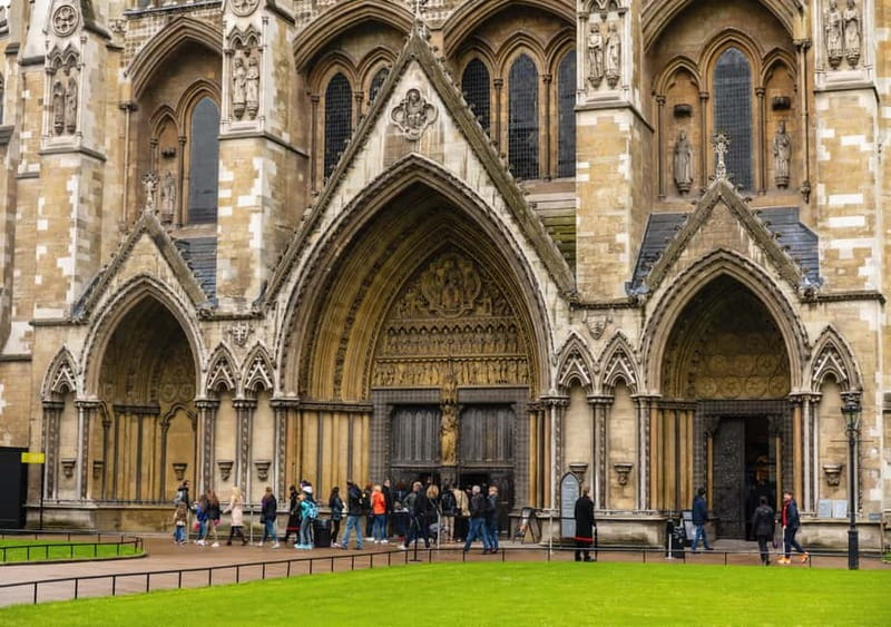 London: Guided Tour of Houses of Parliament & Westminster - Price and time: is $187.23 worth it?