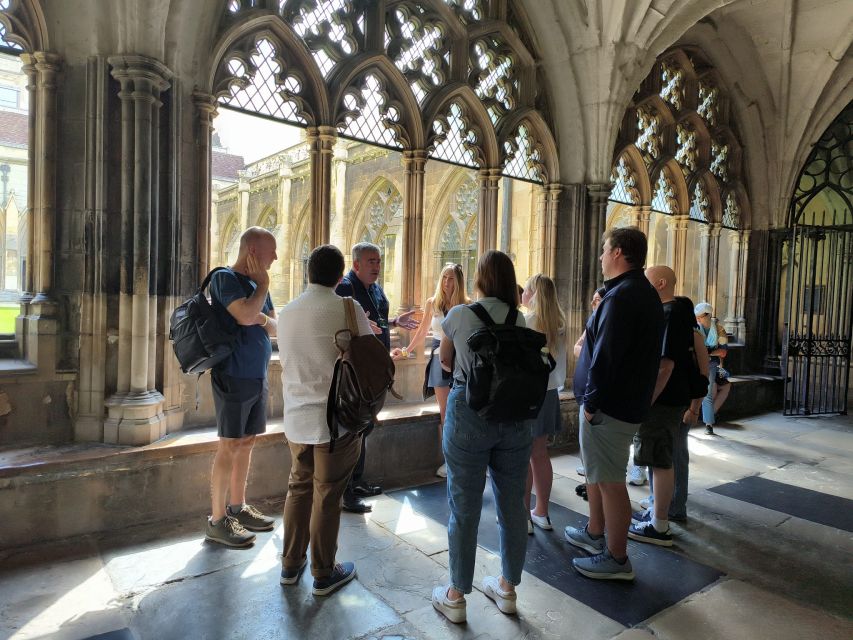 London: Guided Westminster Abbey Tour and Refreshments - Cellarium refreshments in Westminster’s medieval undercroft