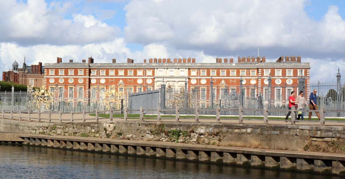London: Hampton Court to Richmond River Thames Cruise - Hampton Court to Richmond: a simple Thames outing with real “London from the water” value