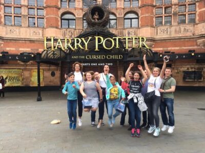 London: Harry Potter and Jack the Ripper Combo Tour - Starting at King’s Cross: Platform 9¾ Photos and the Parcel Yard Meet-Up