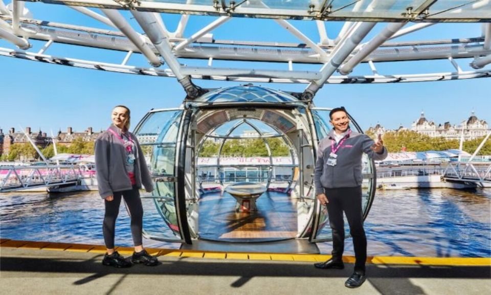 London: Harry Potter Tour & London Eye w/ Fast Track Tickets - House of Spells: Quick Look, Big Atmosphere
