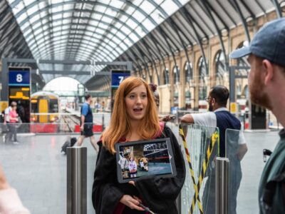 London: Harry Potter Tour & The London Dungeons Tour - The Potter walking route: courts, bridges, and cinematic details