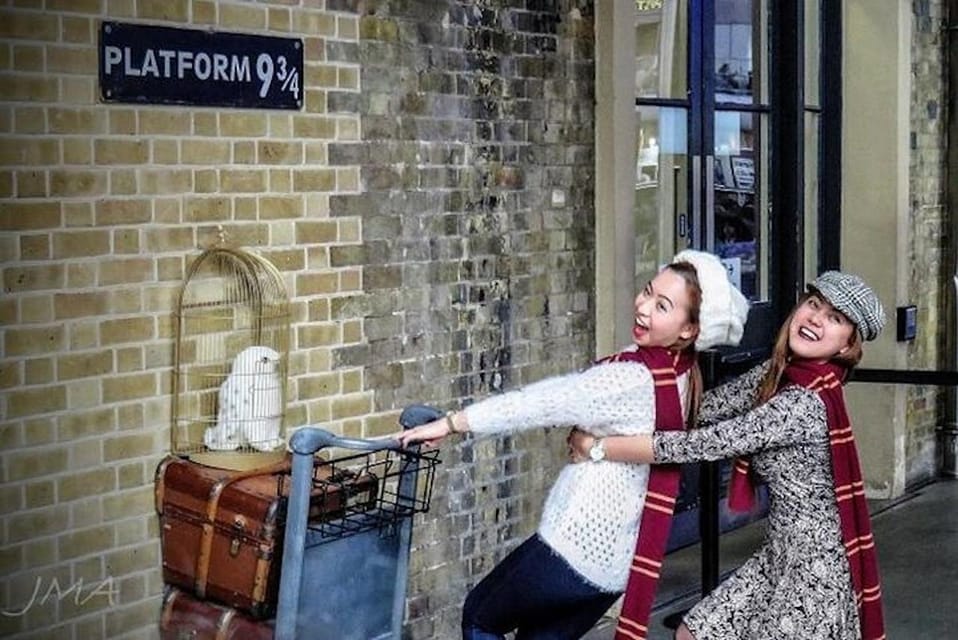 London: Harry Potter Tour with Madame Tussauds Tickets - Key things you’ll notice on this wizard walk