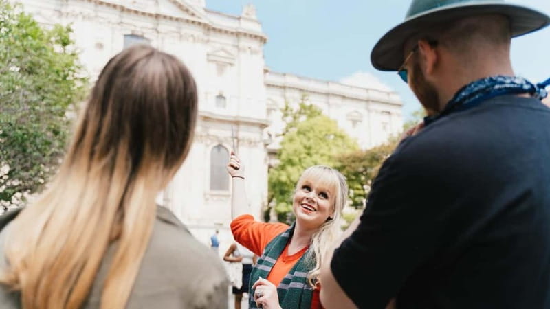 London: Harry Potter Walking Tour (& Bottle of Butterbeer) - Borough Market and the Leaky Cauldron Entrance Look