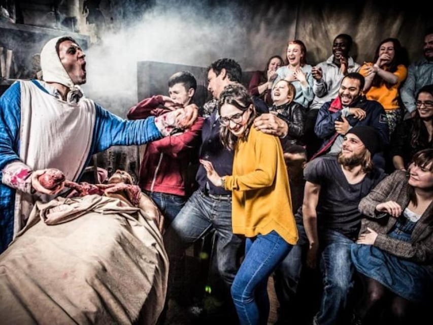 London: Harry Potter Walking Tour & the London Dungeons - Starting at King’s Cross and timing your Platform 9 ¾ trolley photo