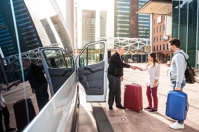 London Heathrow Airport Arrival Transfer (Airport to Southampton Hotel or Address) - Southampton Arrival: Set Up Your Next Step