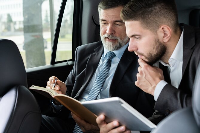 London Heathrow Airport (LHR) to Lincolnshire Luxury Transfers - Price and Value: How $632.73 Per Group Can Make Sense