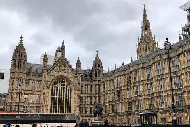London Highlights Private Car with Driver Guide - Why a private car makes London landmark time feel doable