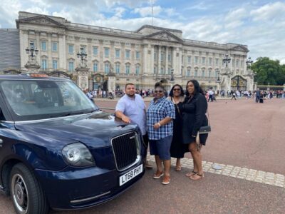 London Highlights Taxi Tour - Black Cab Comfort, Pickup Timing, and How the Day Feels