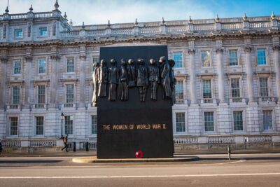 London in WW2 Walking Tour with Churchill War Rooms Visit - Westminster Bridge: The Green Connection and Real-World WWII Details