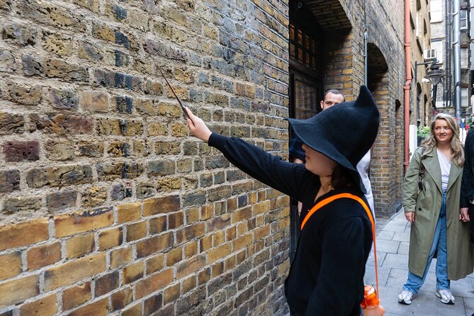 London: Interactive Harry Potter Walking Tour - Guides make or break the experience (and this tour does it well)