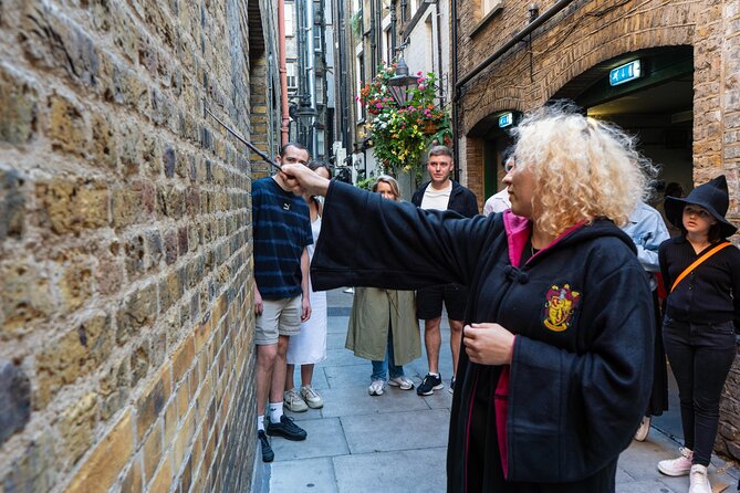 London: Interactive Harry Potter Walking Tour - Price and value: is $25.35 a good deal for London walking time?