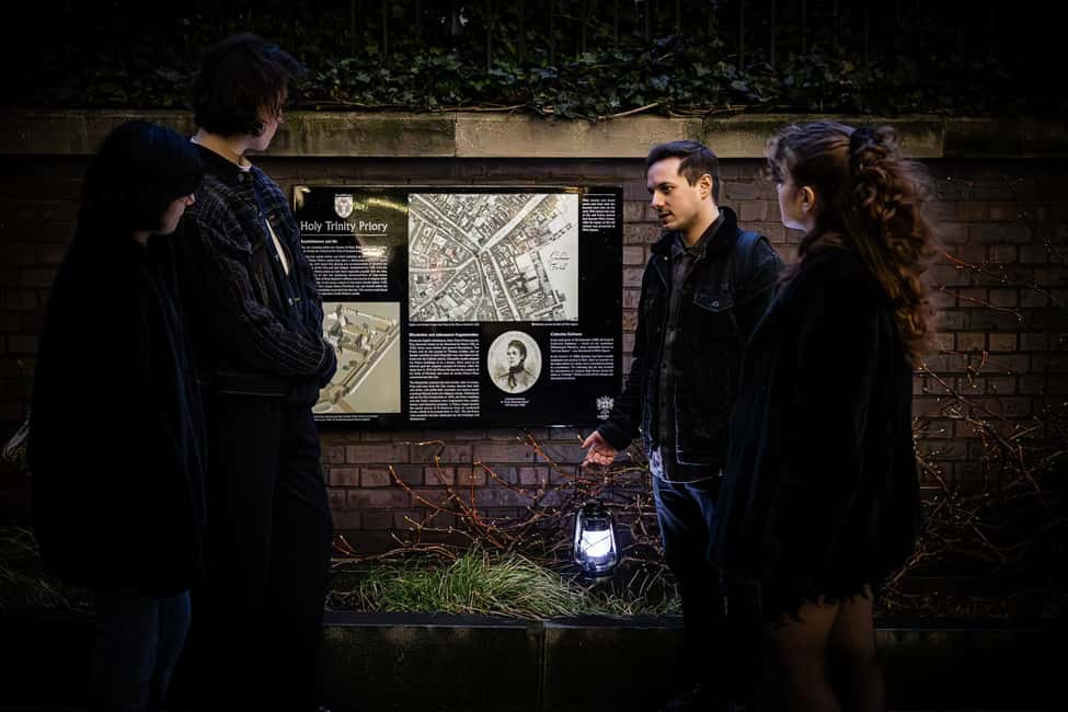 London: Jack the Ripper Interactive Tour in Whitechapel - Learning Victorian Whitechapel in the same breath as the murders