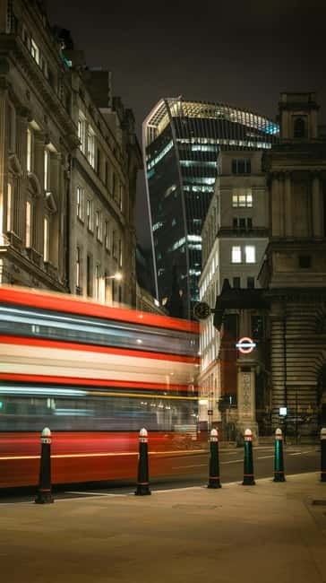 London: Jack the Ripper Tour and Underground Prison in Spanish - Price and value: how $26.94 becomes more than a walk