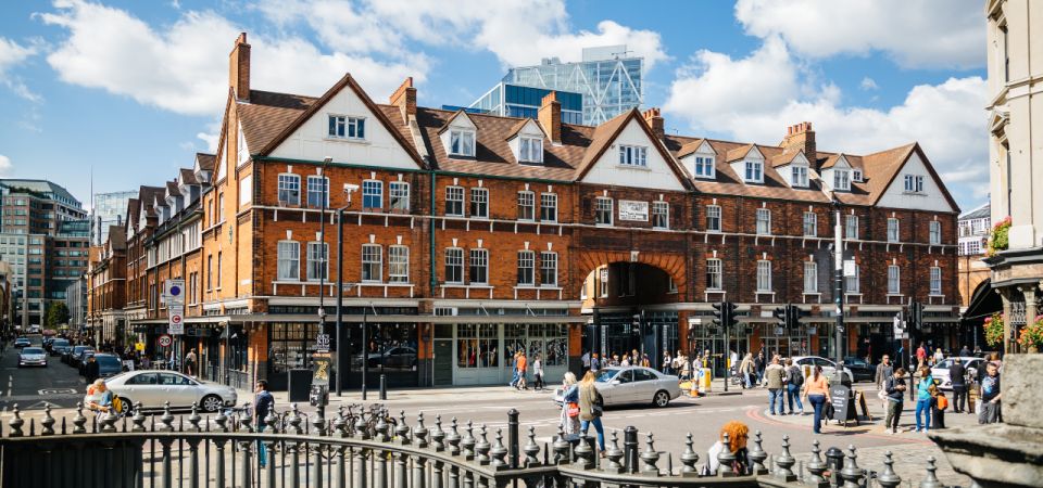 London: Jack the Ripper Walking Tour with an App - Quiet Streets to Brick Lane: Gunthorpe to Osborn to a Busy Slice of Whitechapel