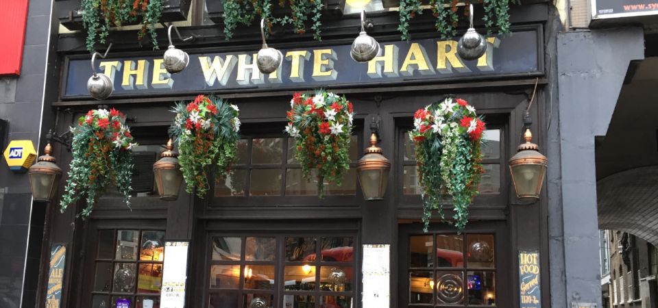 London: Jack the Ripper Walking Tour with an App - Frying Pan Pub to Market Streets: A Practical Way to Break Up the Spook