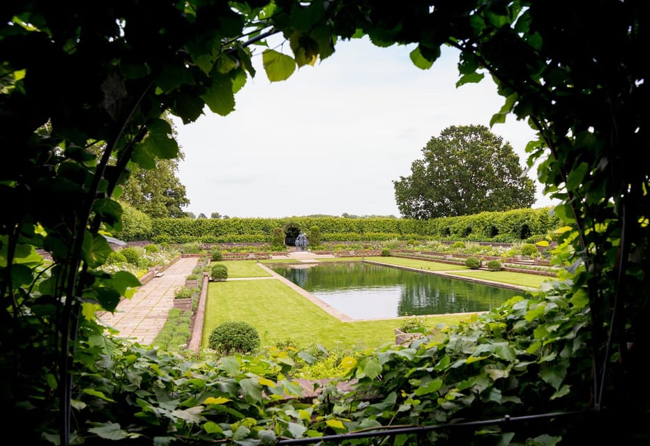 London: Kensington Palace Tour, Guard Change & Afternoon Tea - Afternoon tea in the Orangery: the moment that usually steals the show