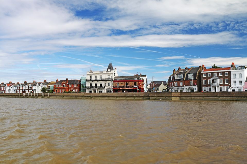London: Kew to Westminster River Thames Cruise - Kew-to-Westminster: the Thames route that saves you time