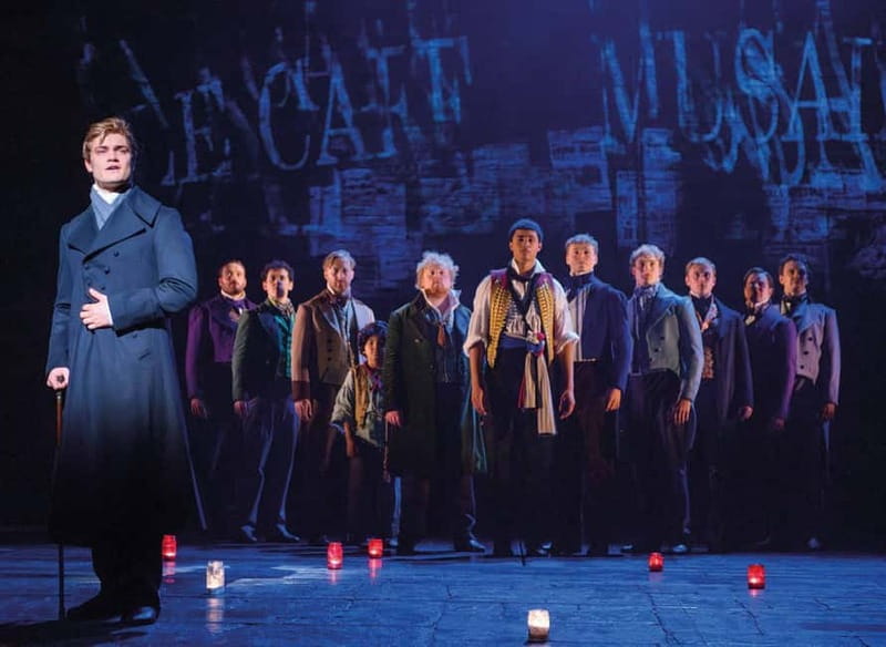 London: Les Misérables and 3-Course Meal & Sparkling Wine - Stalls or Dress Circle: getting the view that matters