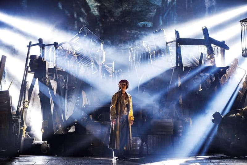 London: Les Misérables and 3-Course Meal & Sparkling Wine - House rules you should know before you head in