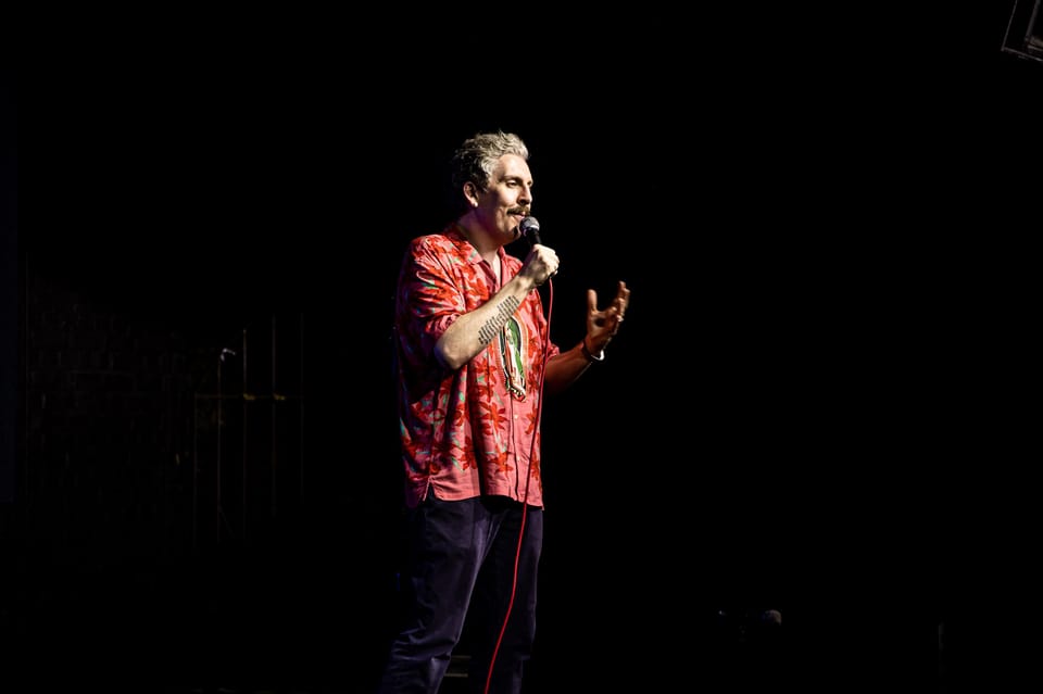 London: Live Comedy Show at Big Belly Bar and Comedy Club - Who should book this comedy night, and who should skip